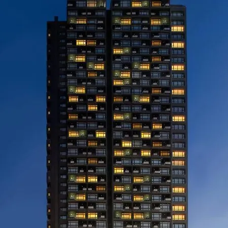 公寓 Brand-new 1 Bedroom With Balcony